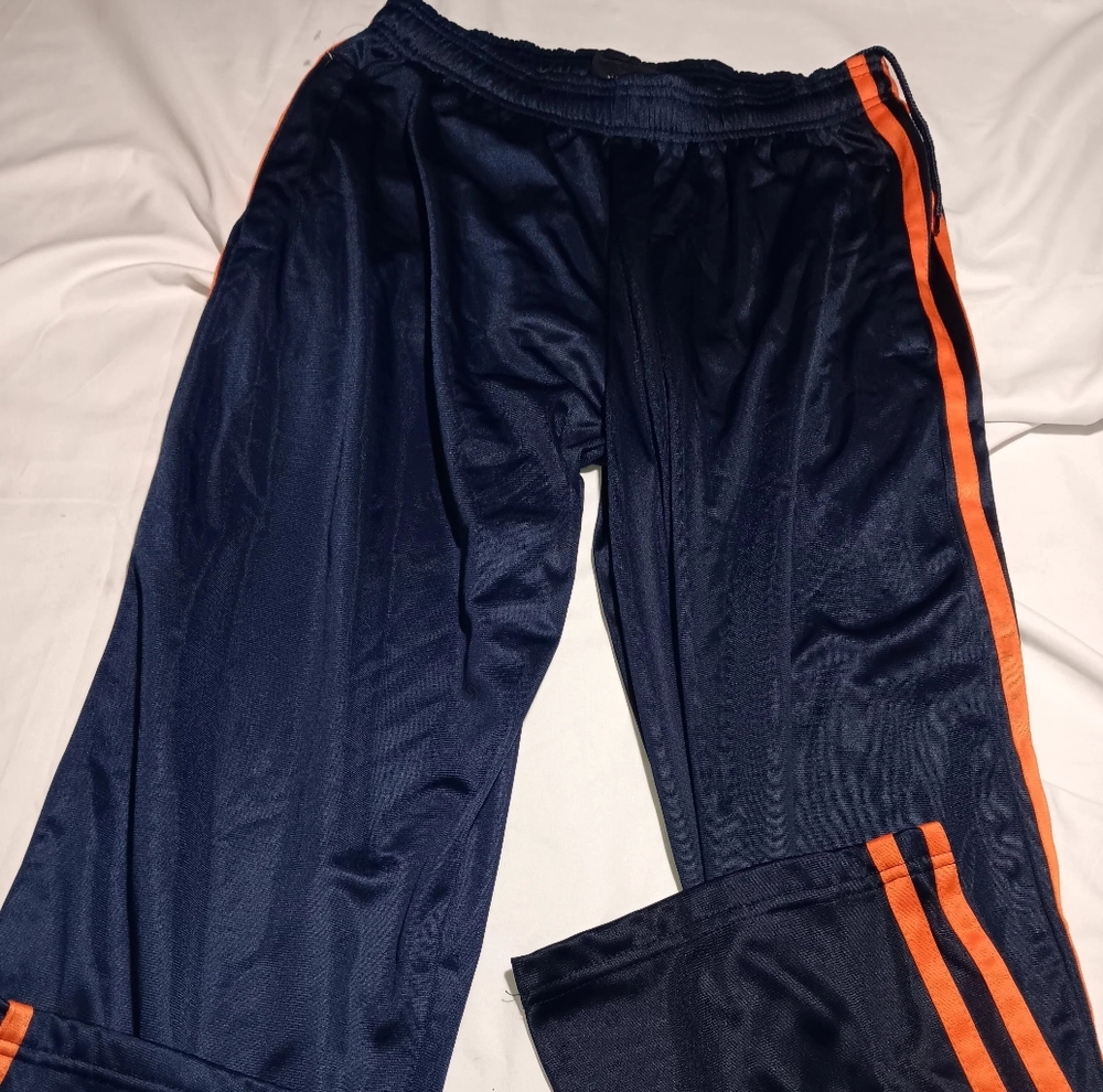 TRUST UNISEX JOGGER PANTS SIZE L NWOT